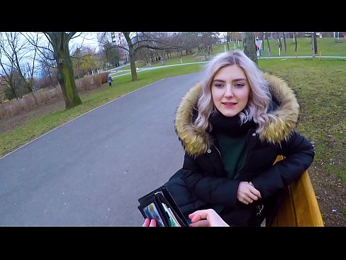 ❤️ Swallows cum panas wong liyo kang kanggo dhuwit - bukkake ing taman dening Eva Elfie ❤❌ Video seks ing pornojv.trysex.ru ❌